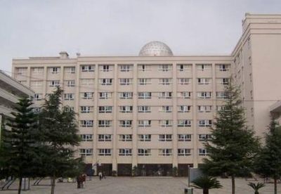 昆明市盘龙区白塔中学[普高]昆明市白塔中学是云南省一级完全中学