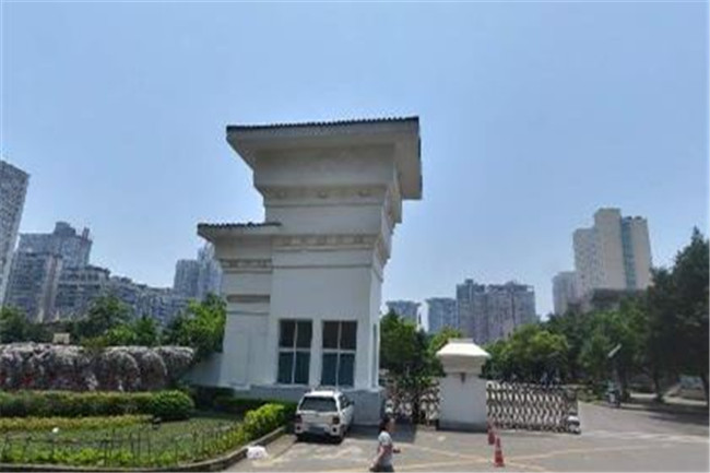 重庆大渡口旅游学校图片