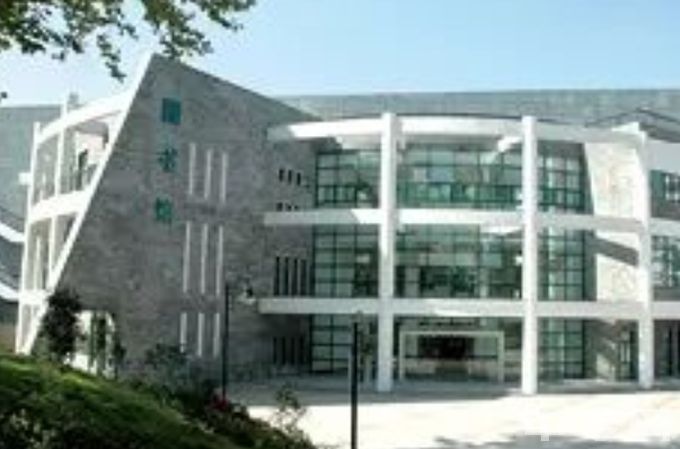 杭州第一技师学院学费一年多少、地址